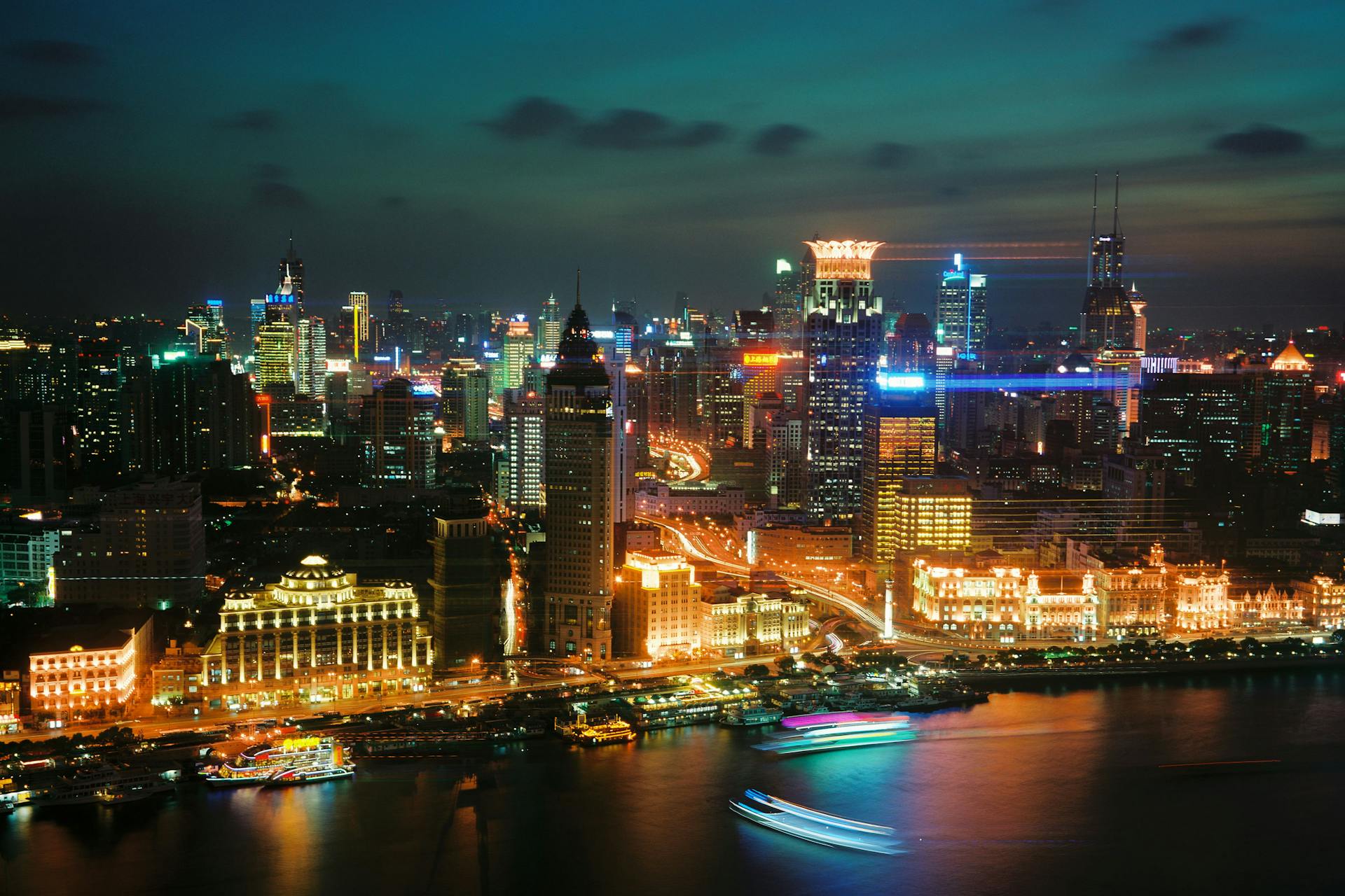 Unforgettable Stays in China: From Historic Courtyards to Modern Marvels